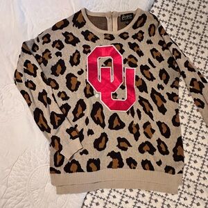 ❤️🤍Gameday Sweater❤️🤍